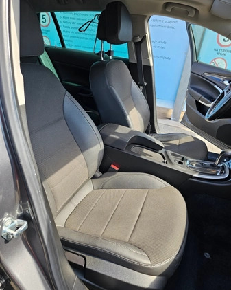 Opel Insignia cena 19000 przebieg: 271294, rok produkcji 2010 z Halinów małe 301